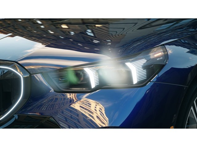 New 2027 Tanzanite Blue II Metallic BMW 530i xDrive image 6