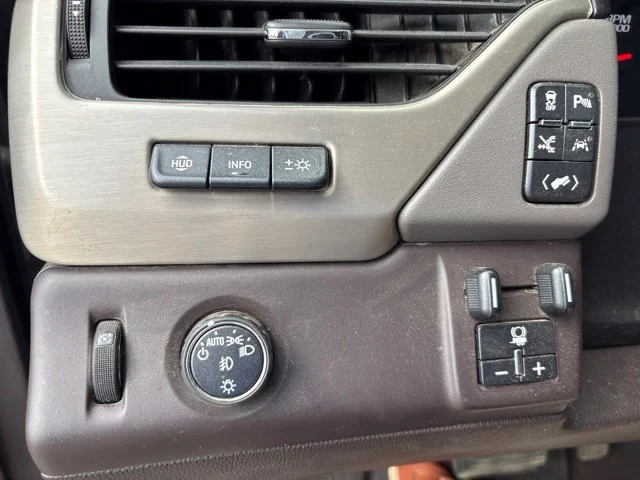 Used 2019 Gray GMC Denali image 15