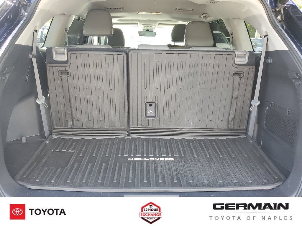 Used 2022 Blue Toyota XLE image 25