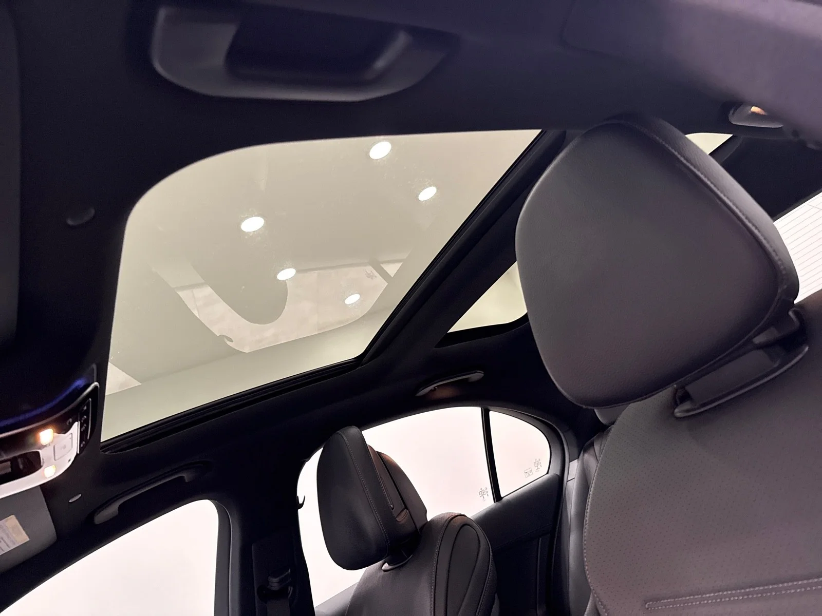 Used 2023 Polar White Mercedes-Benz C 300 4MATIC® SEDAN image 15