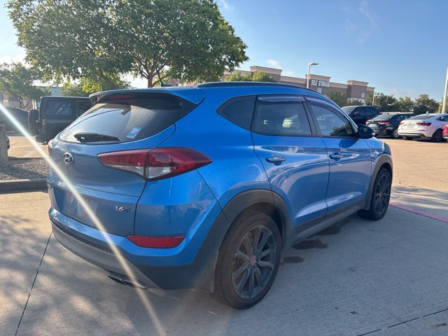 Used 2017 Blue Hyundai Night image 5
