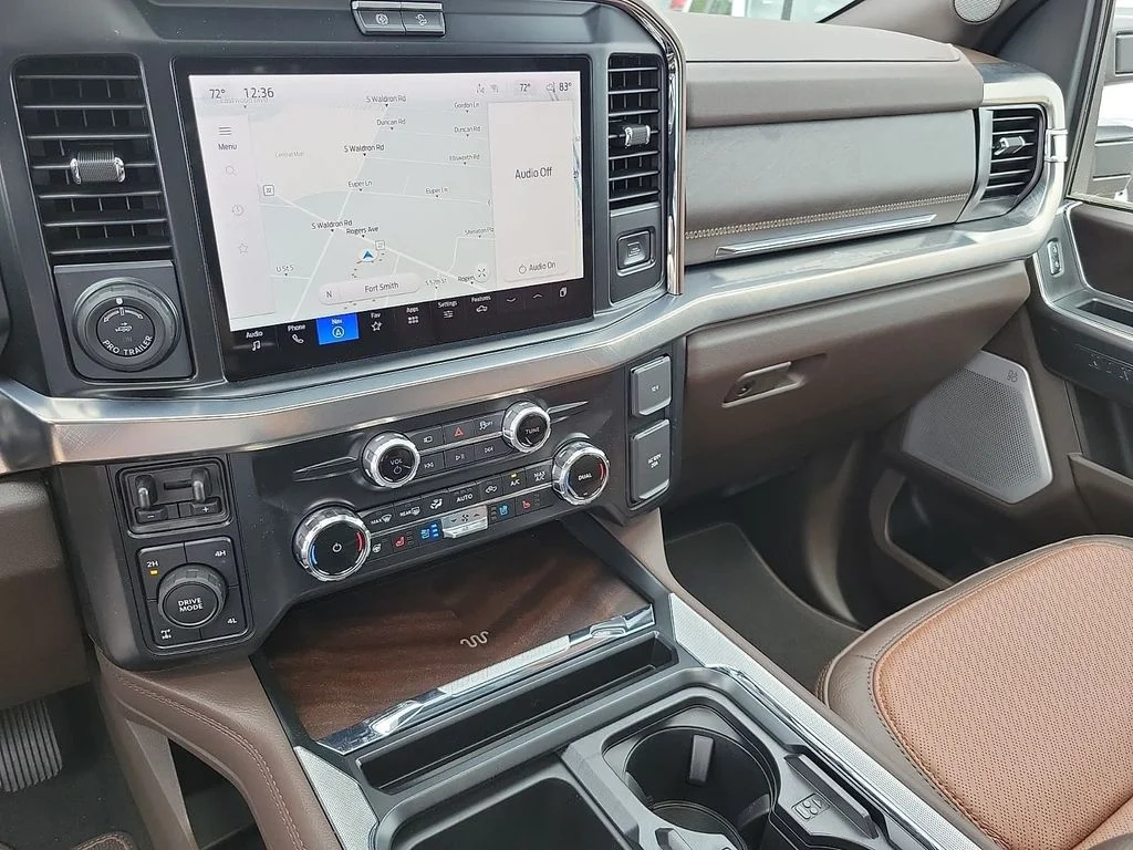 New 2026 Star White Metallic Tri-Coat Ford F-350® King Ranch® image 20