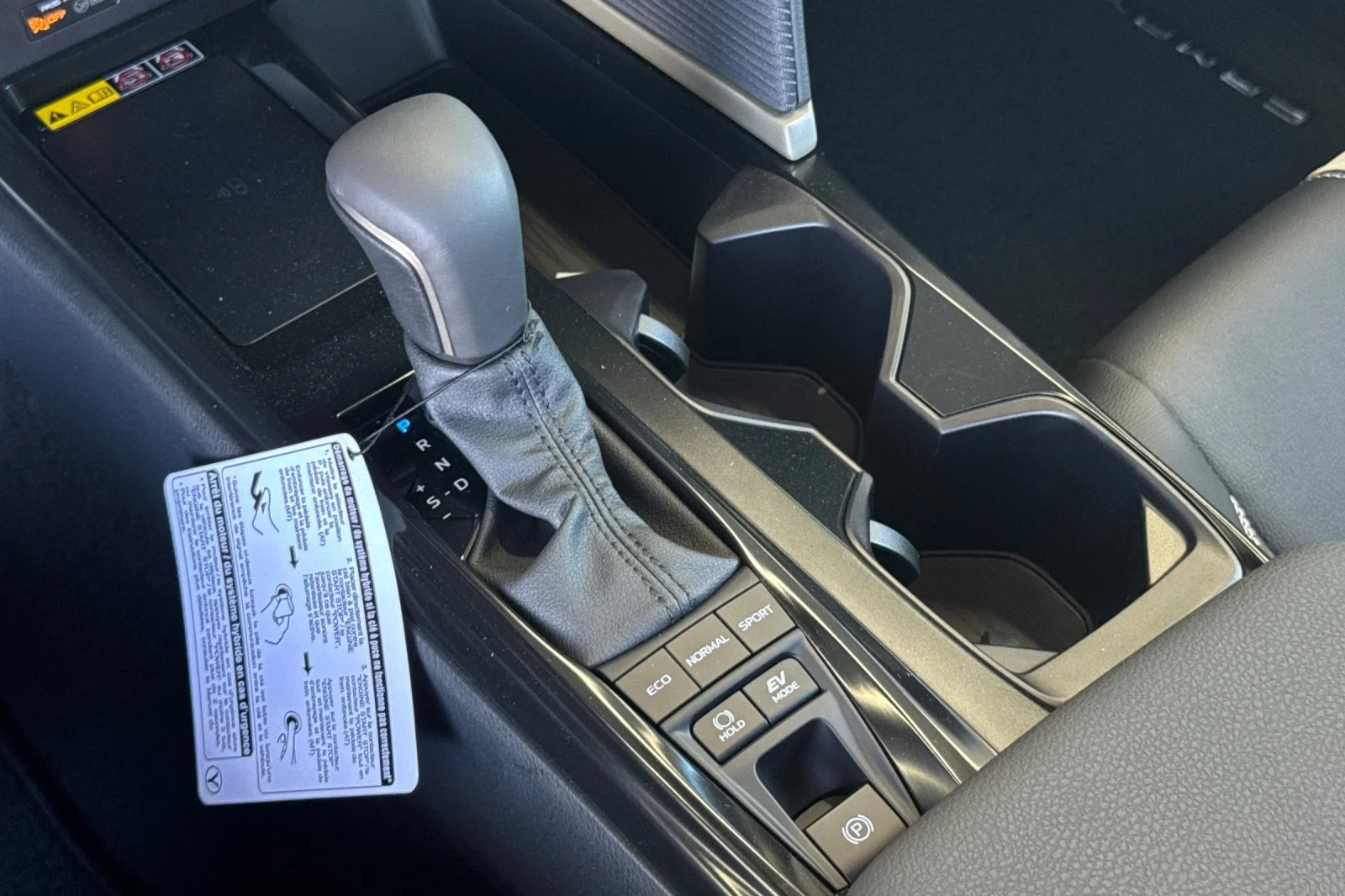 2026 Toyota Camry SE - Photo 19