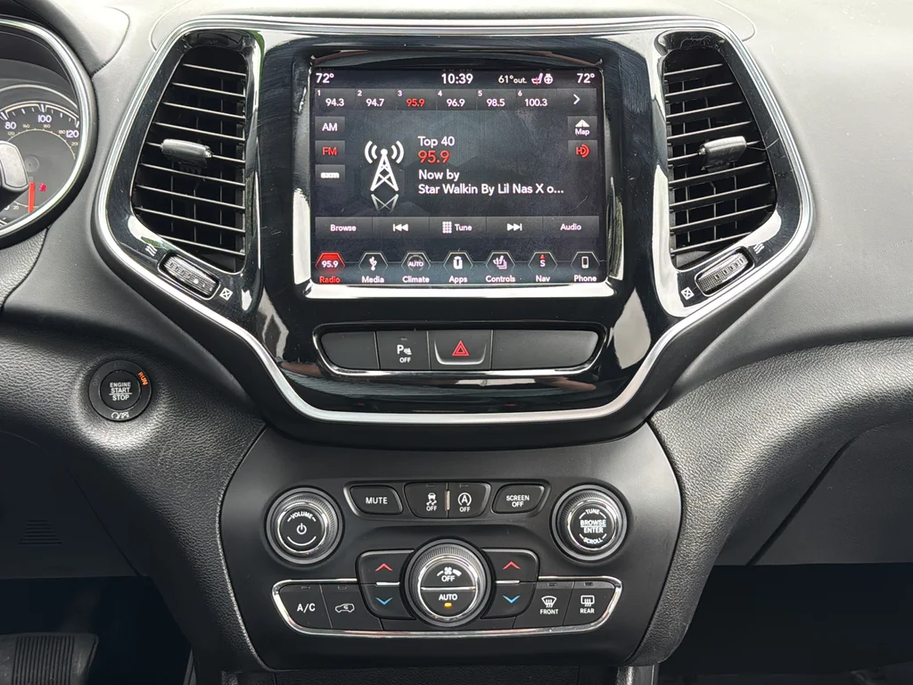 Used 2019 Black Jeep Overland image 17