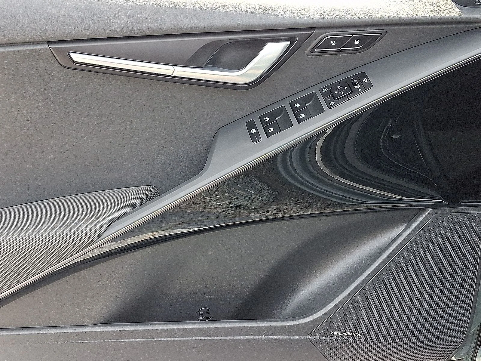 Certified Used 2023 Green Kia SX Touring image 12