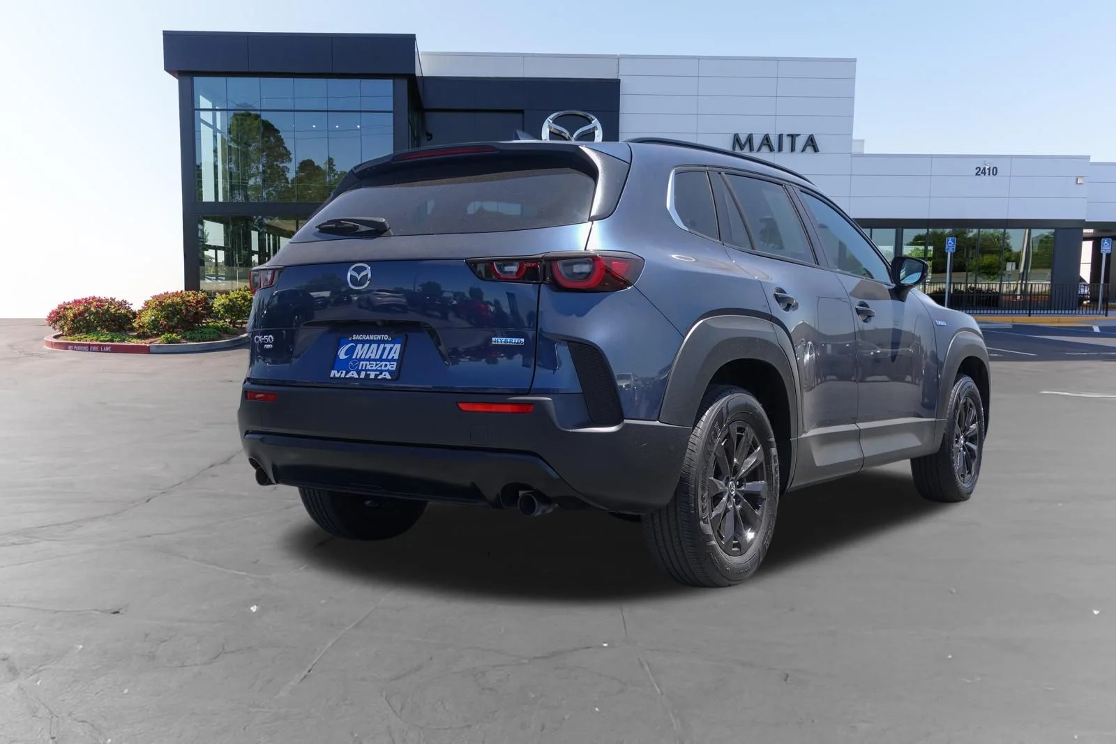 Certified Used 2025 Ingot Blue Metallic Mazda Premium image 4