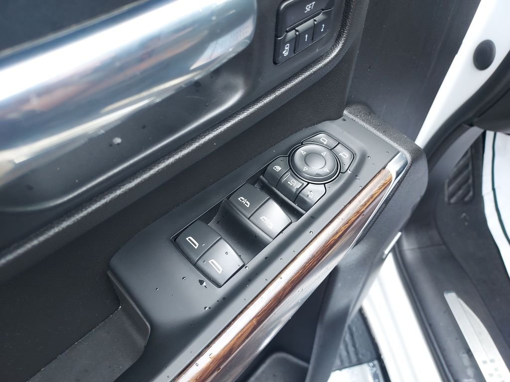 Used 2023 Beige Chevrolet High Country image 10