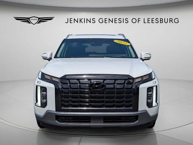 Used 2025 White Hyundai Limited image 3