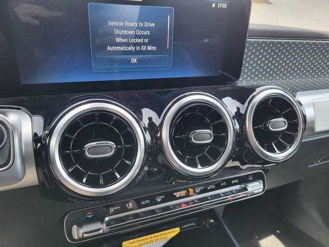 New 2026 Cirrus Silver Metallic Mercedes-Benz GLB 250 image 19