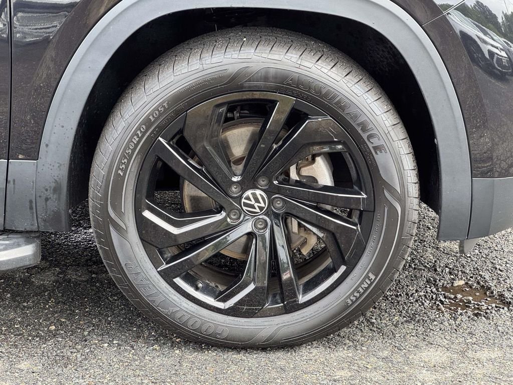 2023 Volkswagen Atlas SE w/Tech - Photo 12