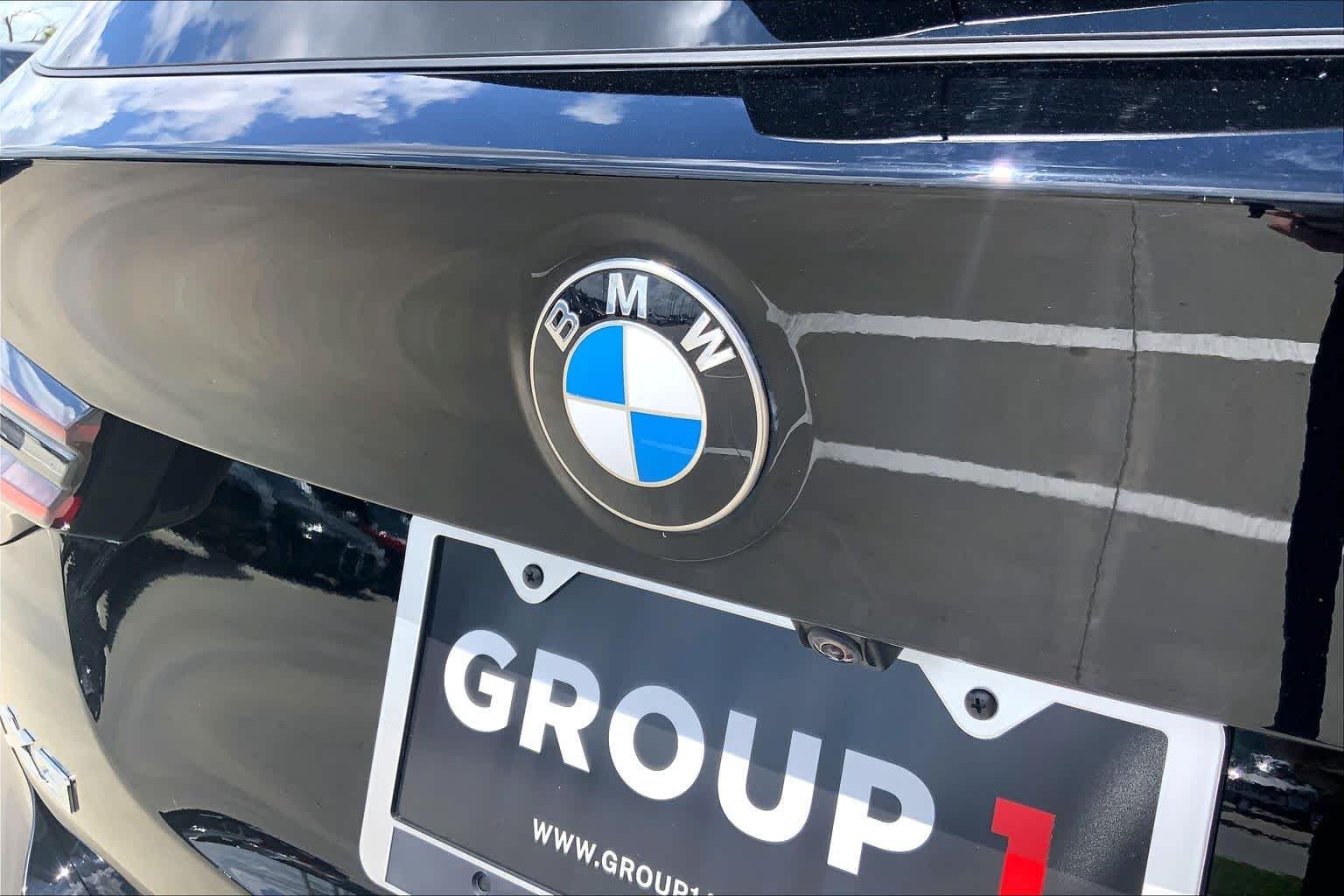 Used 2024 Jet Black BMW xDrive30i image 30