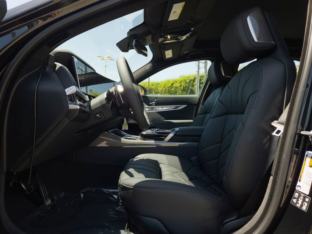 New 2026 Black Sapphire Metallic BMW 740i xDrive image 8