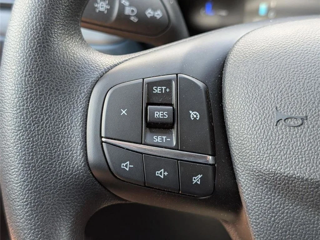 Used 2025 Black Ford XLT image 17