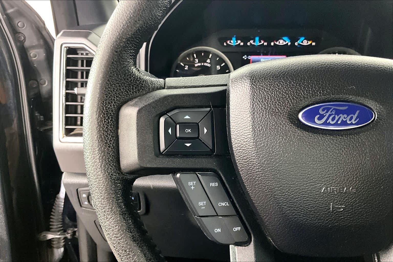 Used 2016 Shadow Black Ford XLT image 22