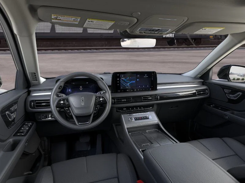 New 2026 Pristine White Metallic Tri-Coat Lincoln Premiere® image 10