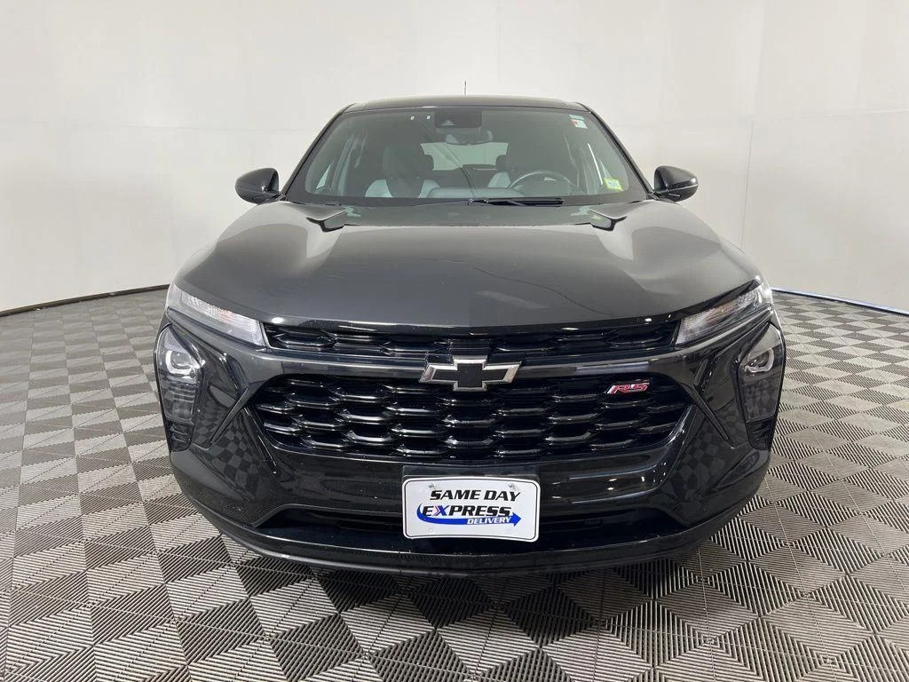 Used 2024 Black Metallic Chevrolet 1RS image 29