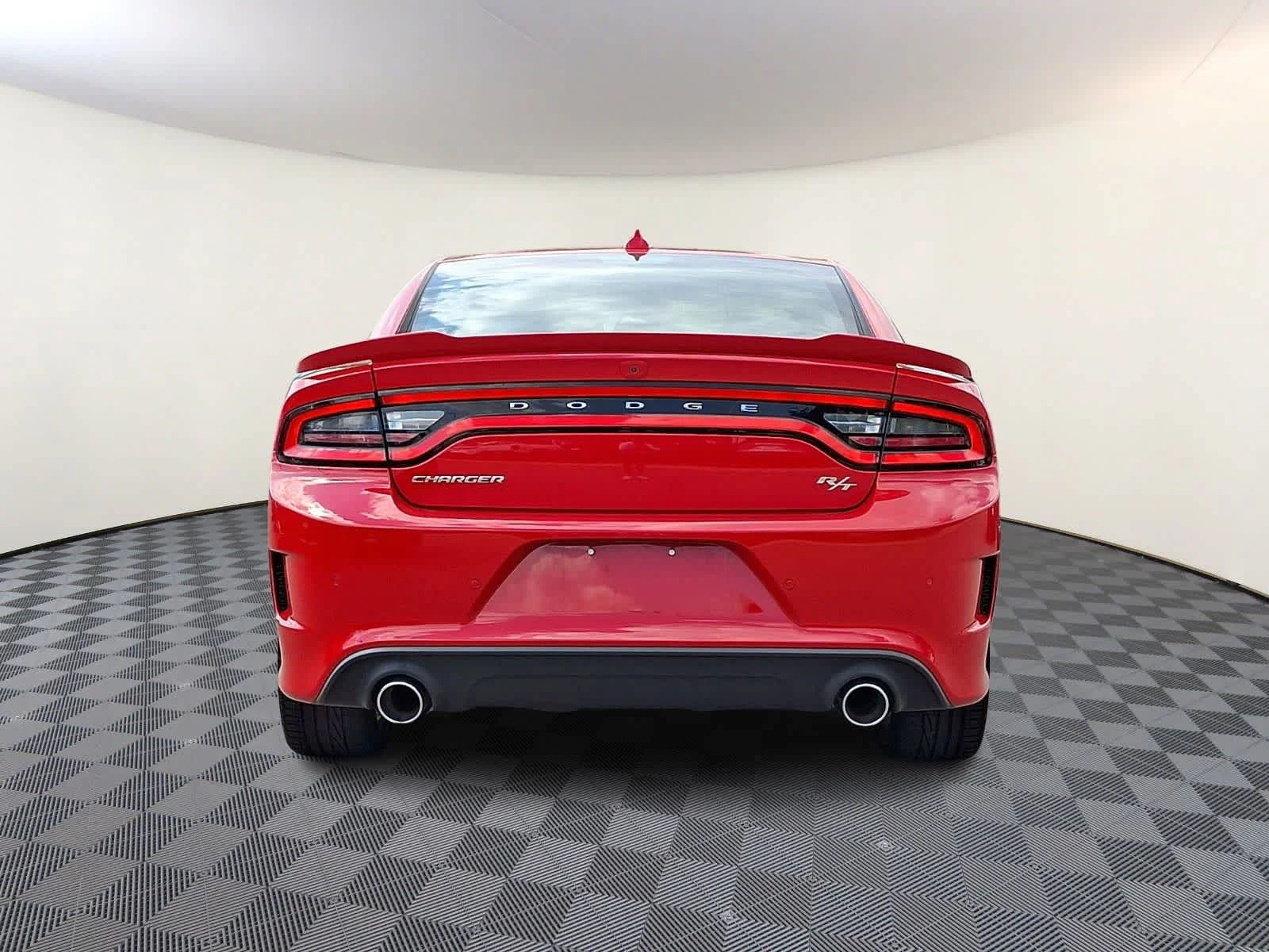Used 2023 Torred Clearcoat Dodge R/T image 6