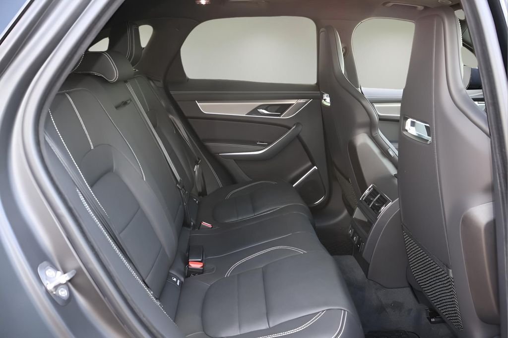 2026 Jaguar F-Pace R-Dynamic S - Photo 16
