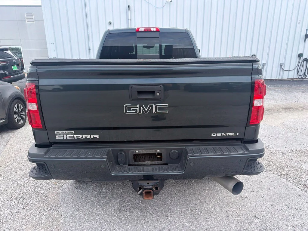 Used 2018 Gray GMC Denali image 8
