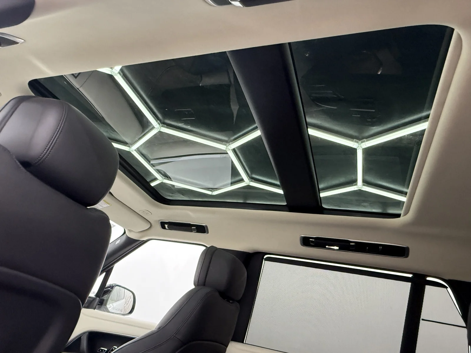 2022 Land Rover New Range Rover SE - Photo 42