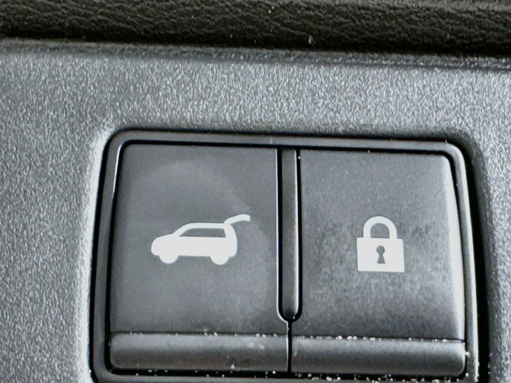 Used 2025 White Nissan SV image 29