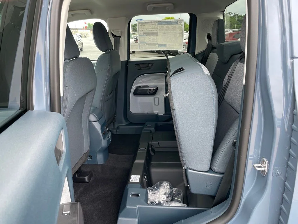 New 2026 Azure Gray Metallic Tri-Coat Ford XLT image 53