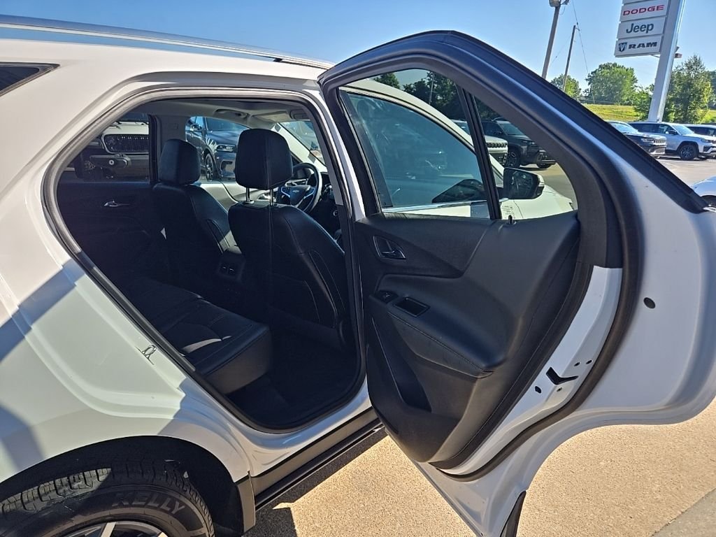 Used 2023 White Chevrolet Premier image 76