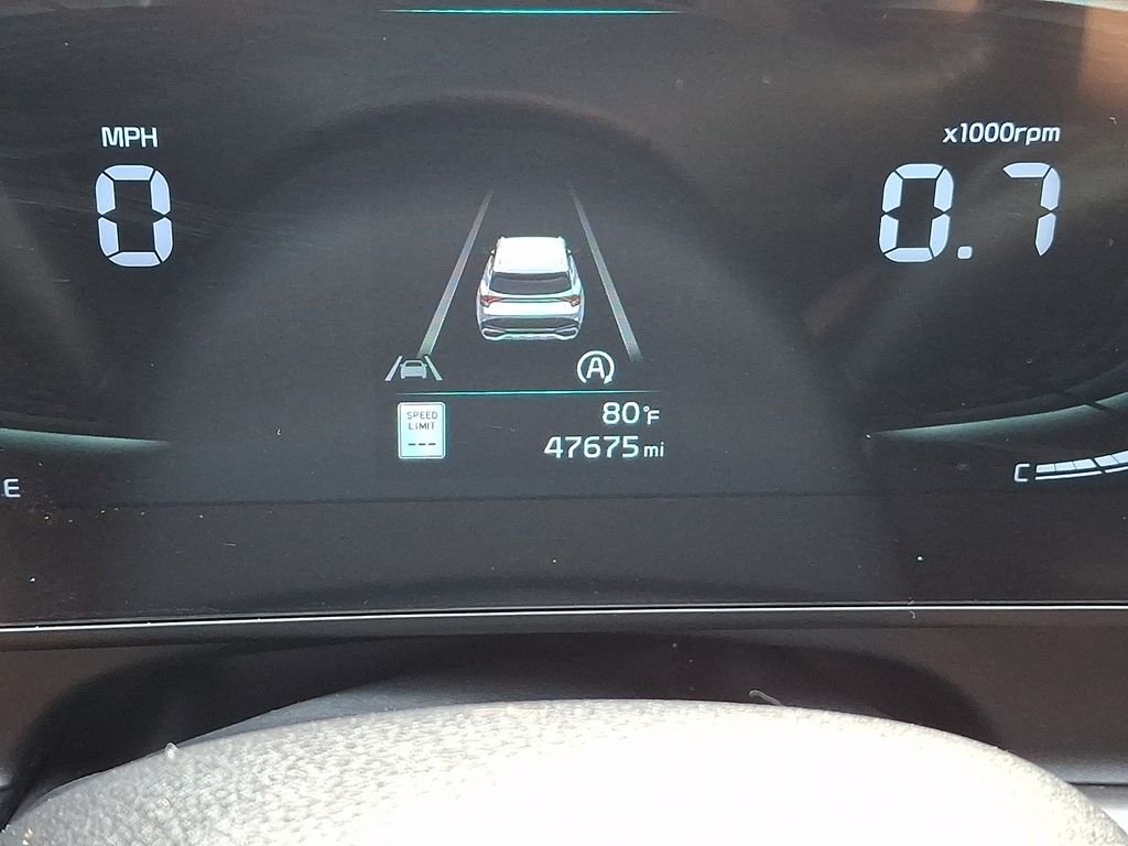 Used 2023 White Kia X-Line image 22