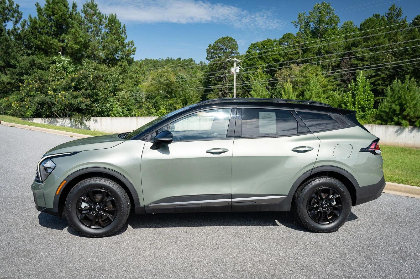Used 2023 Green Kia X-Pro image 5