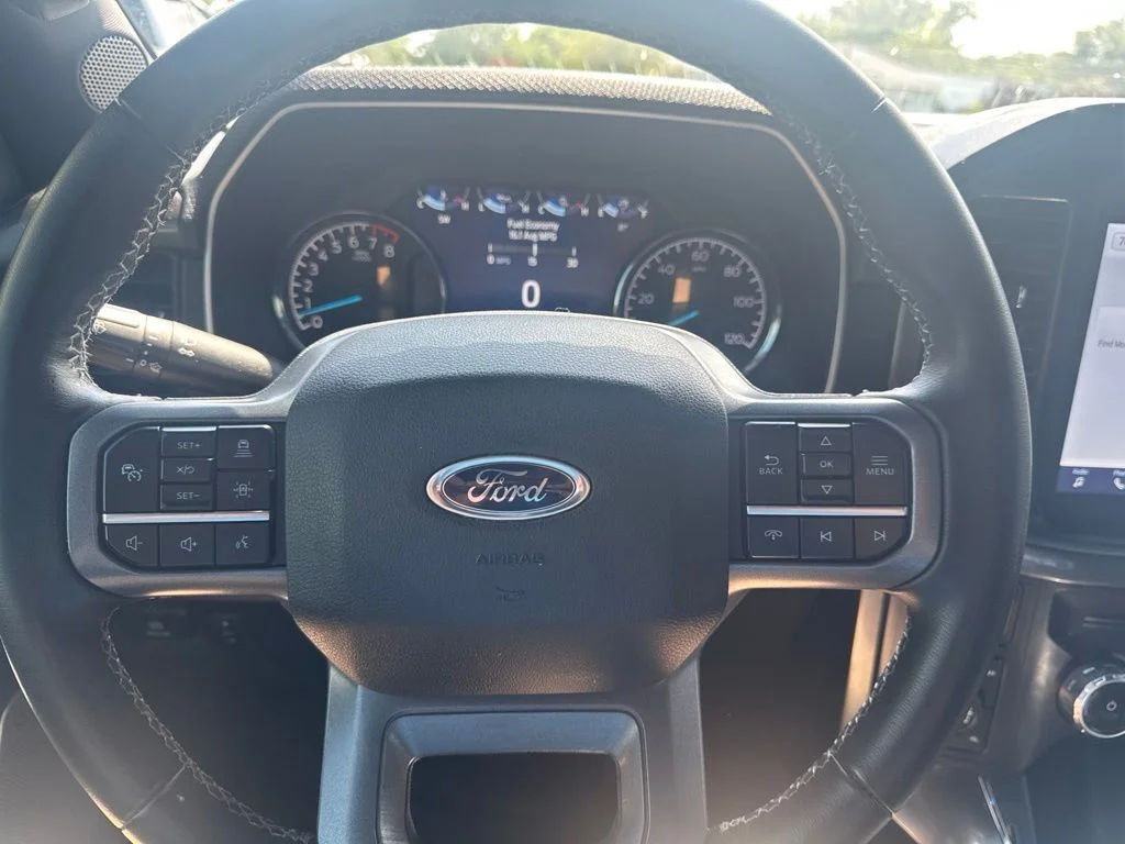 Used 2023 Gray Metallic Ford XLT image 16