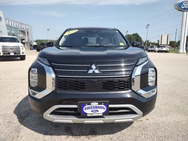 Used 2024 Gray Mitsubishi  image 8