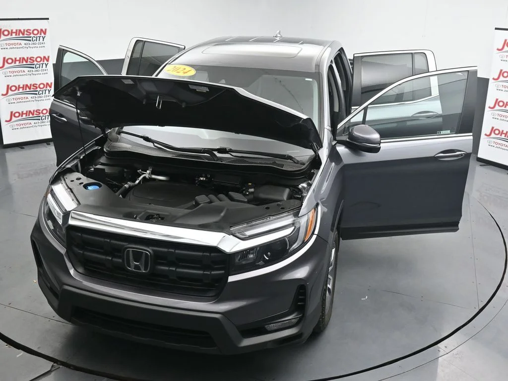 Used 2024  Honda RTL image 40