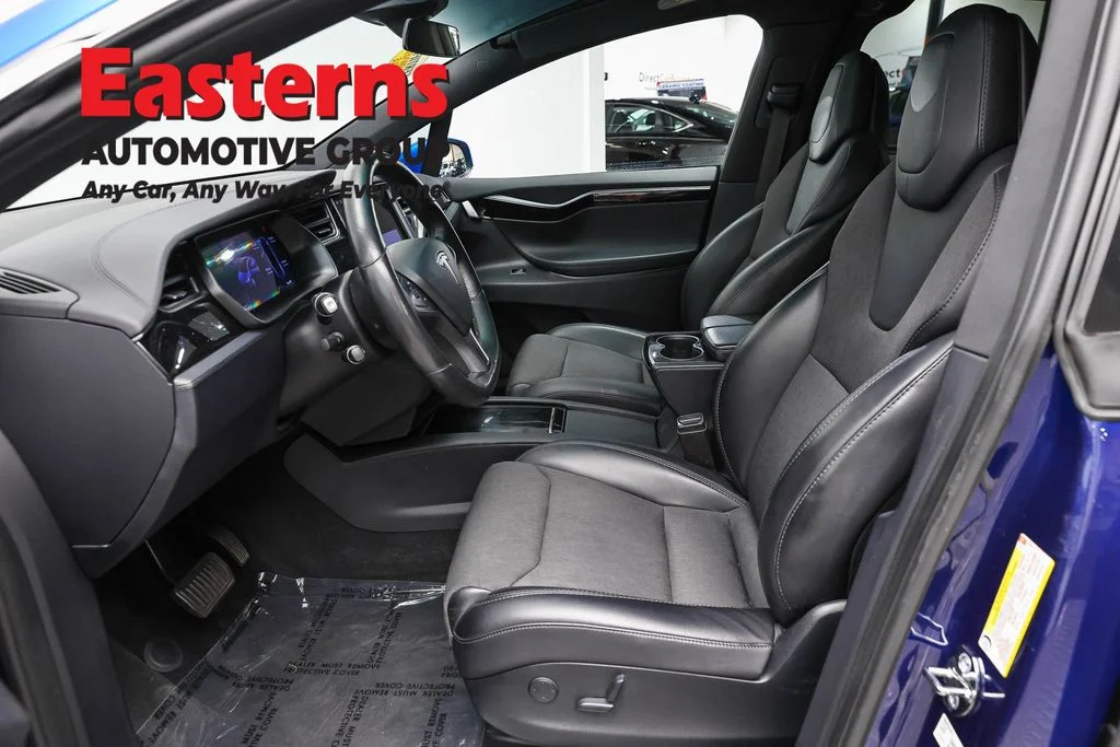 Used 2019 Blue Tesla 75D image 13