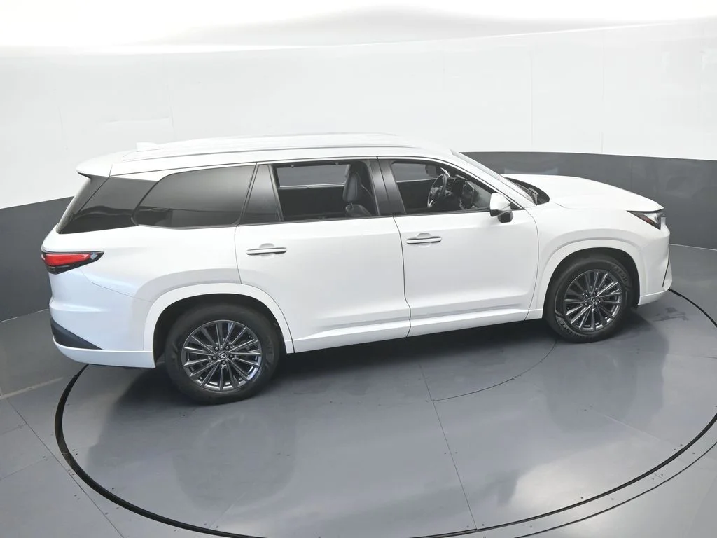 Used 2024 White Lexus 350 Premium image 51