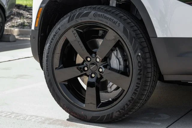 New 2026 White Land Rover S image 66