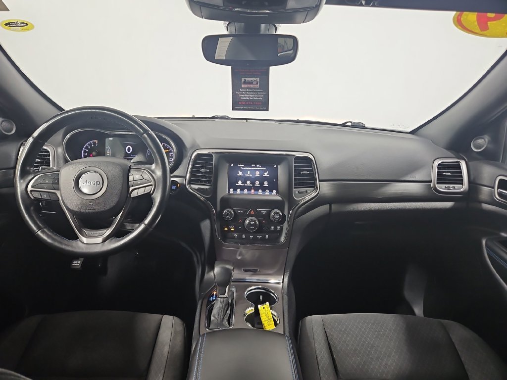 Used 2019 Black Jeep Laredo image 13