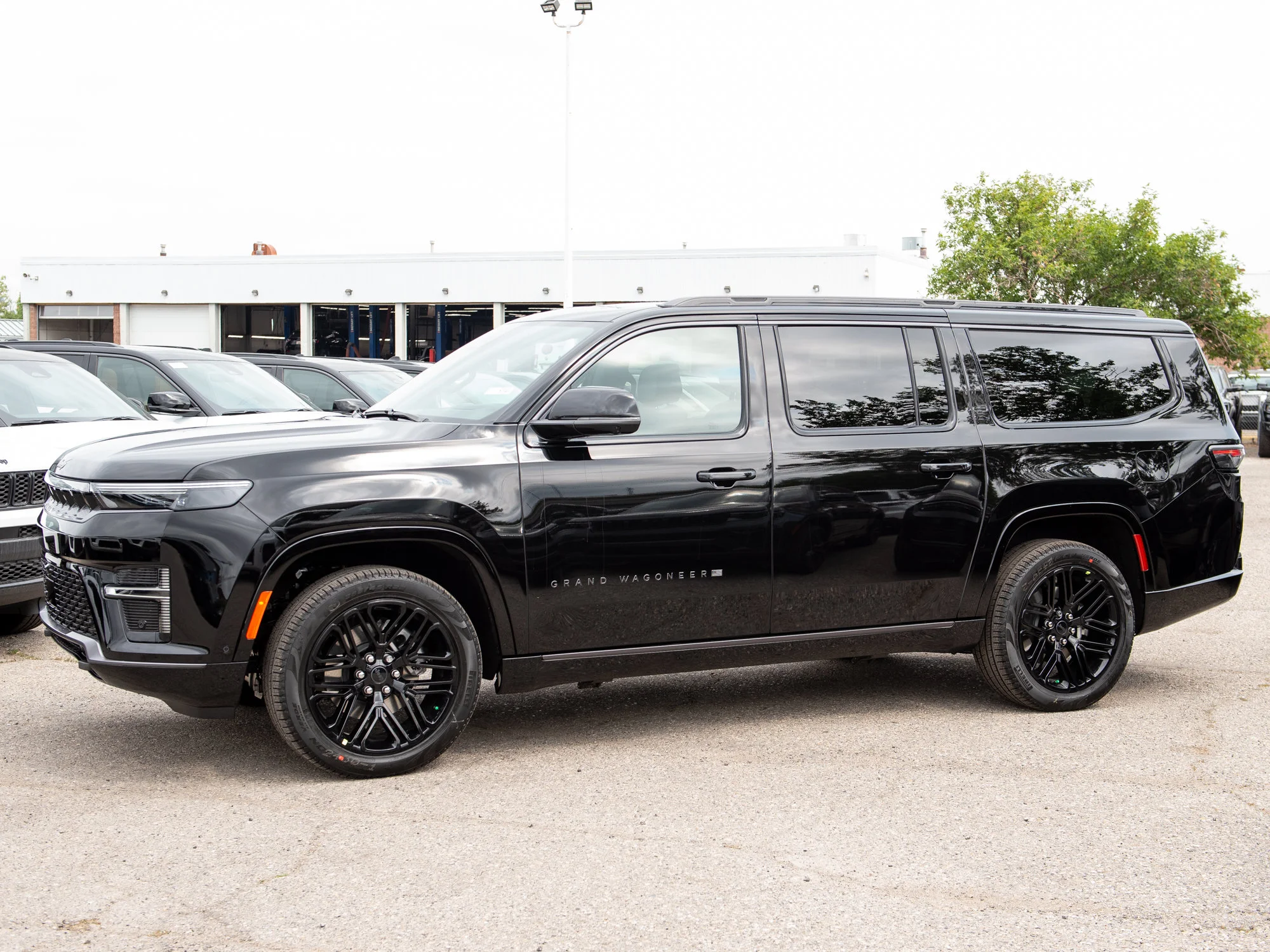 New 2026 Black Jeep Limited Reserve* image 3