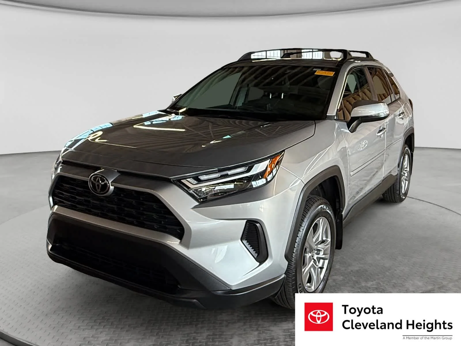 2024 Toyota RAV4 XLE AWD's photo