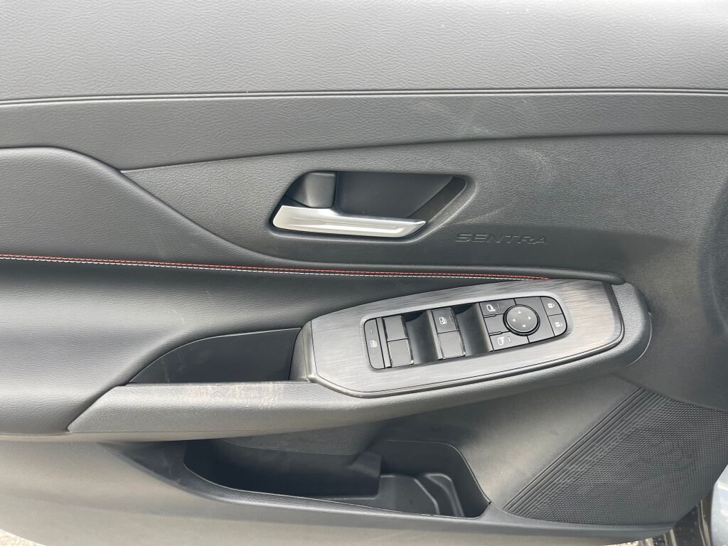 New 2027 Gun Metallic Nissan SR image 7