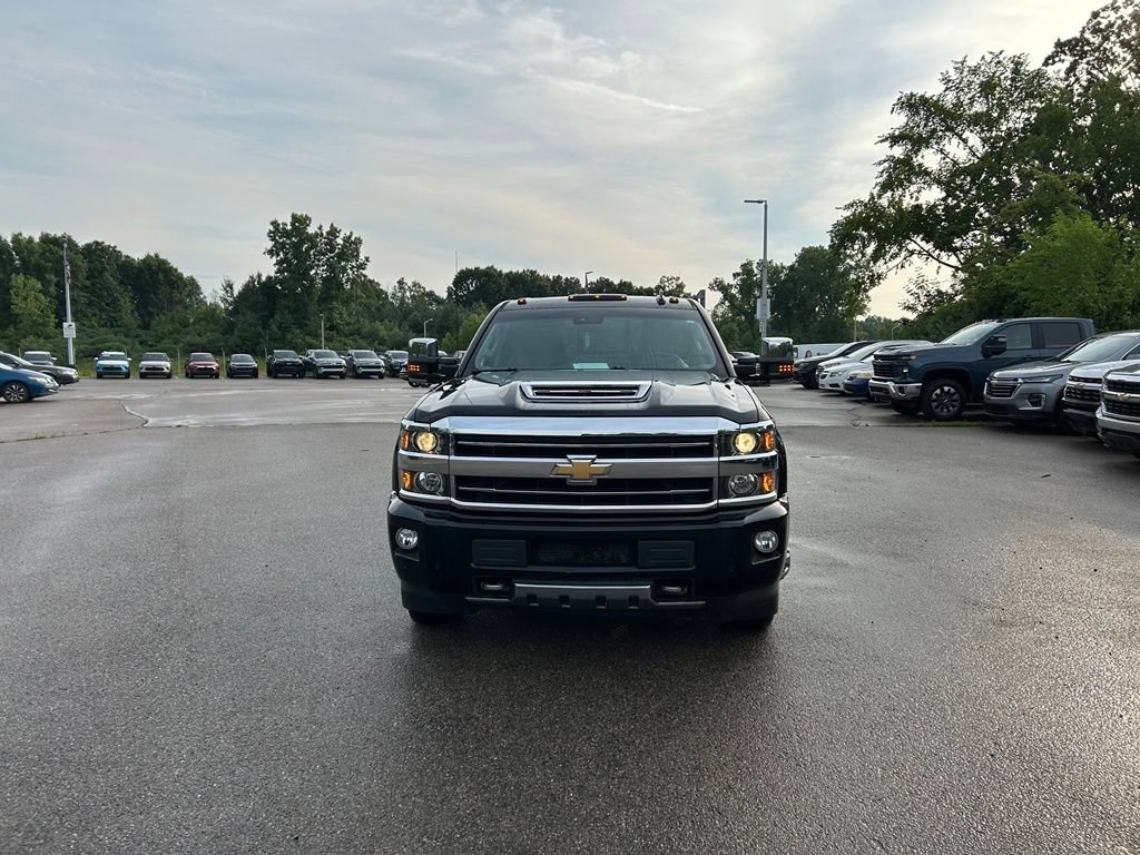 Used 2019 BLACK Chevrolet High Country image 3
