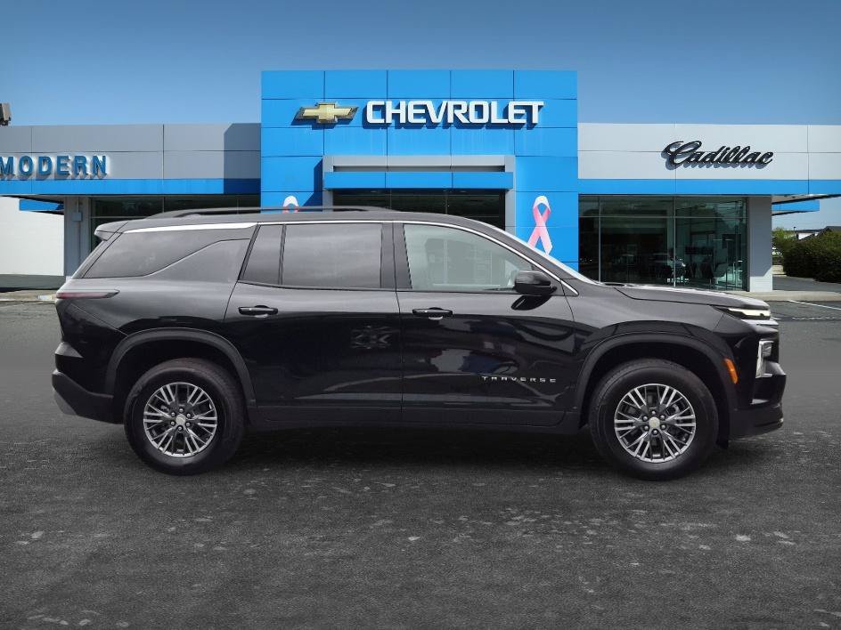 Used 2026 Mosaic Black Metallic Chevrolet FWD LT image 6