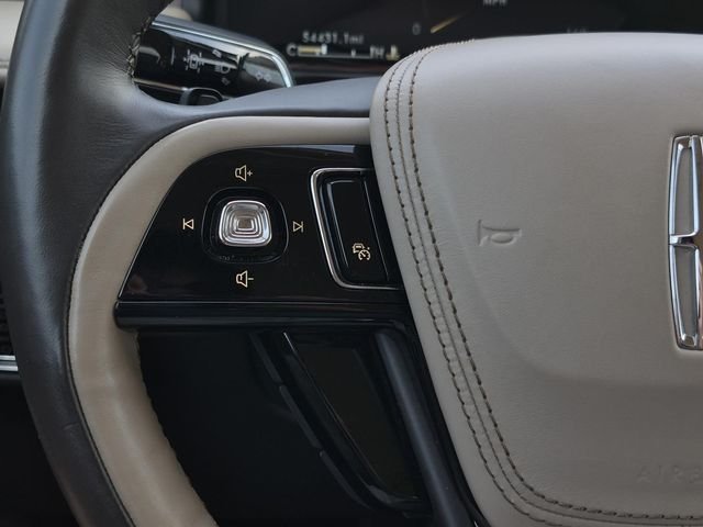 Used 2020 Black Metallic Lincoln Grand Touring image 30