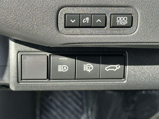 2026 Toyota bZ XLE - Photo 29