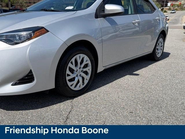 Used 2018 Silver Toyota LE image 9