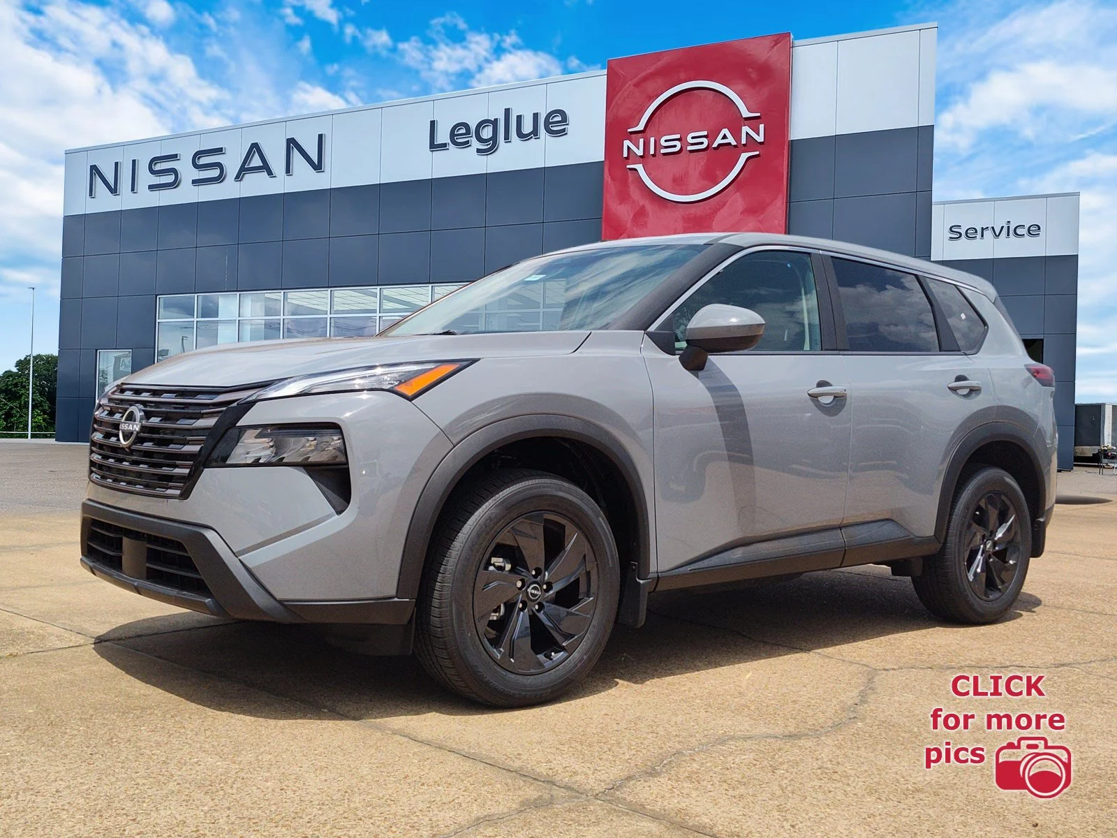 2026 Nissan Rogue SV