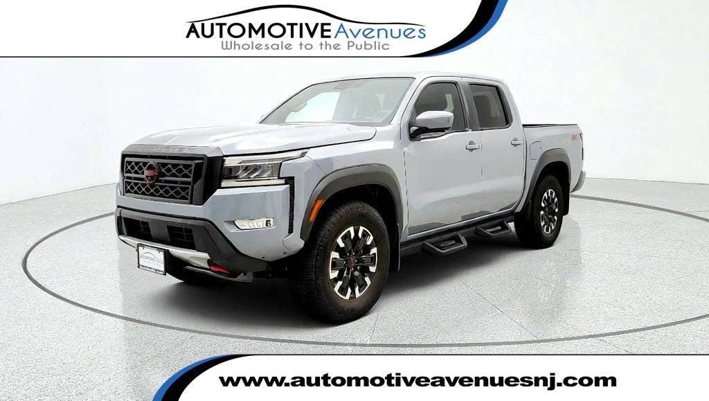 2023 Nissan Frontier PRO-4X 4WD photo