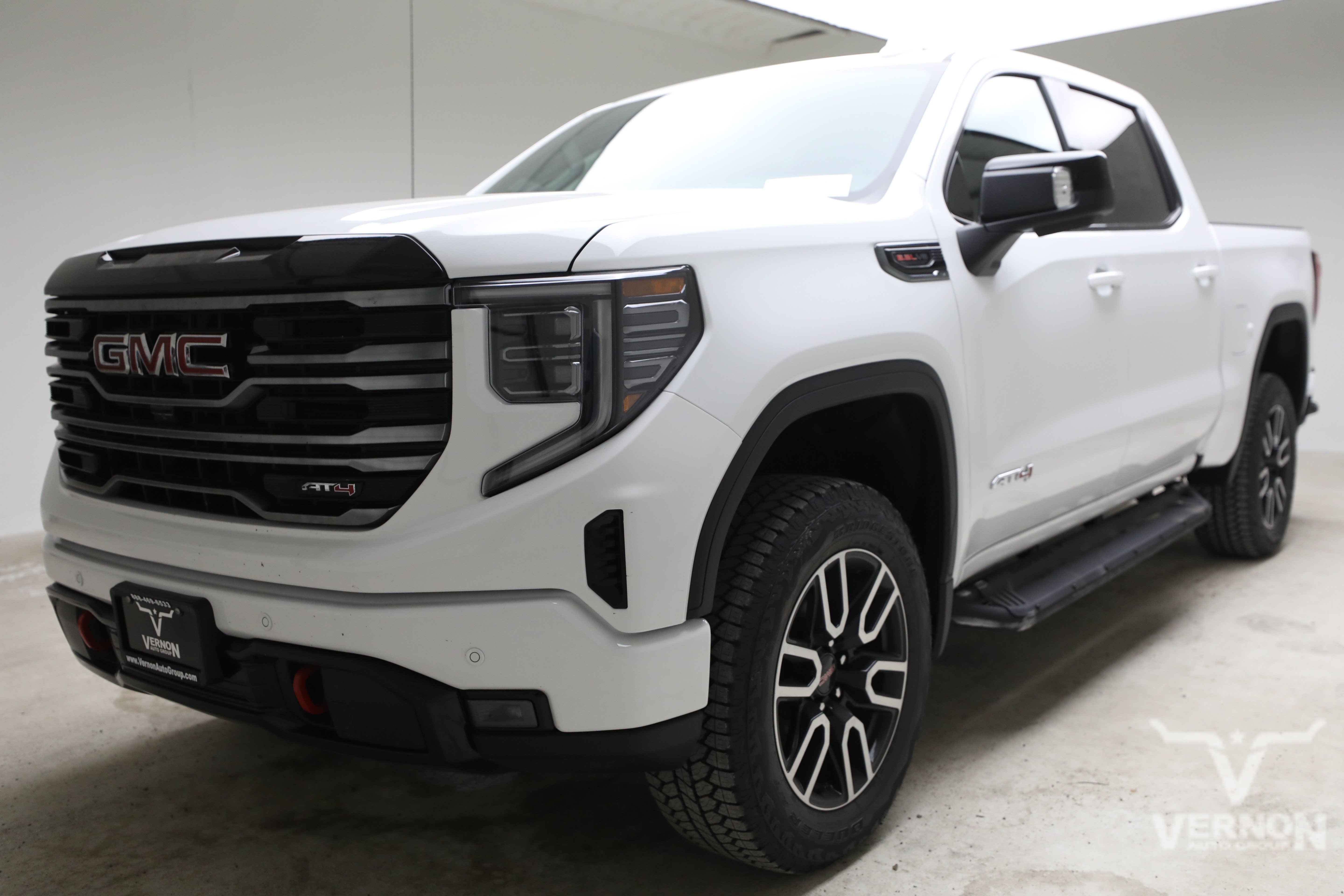 New 2026 Summit White GMC N image 1