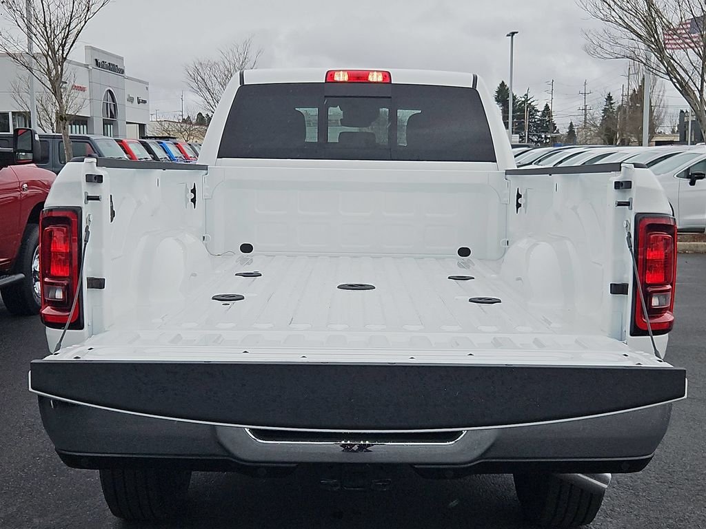 New 2026 Bright White Clear-Coat Exterior Paint RAM Tradesman image 15