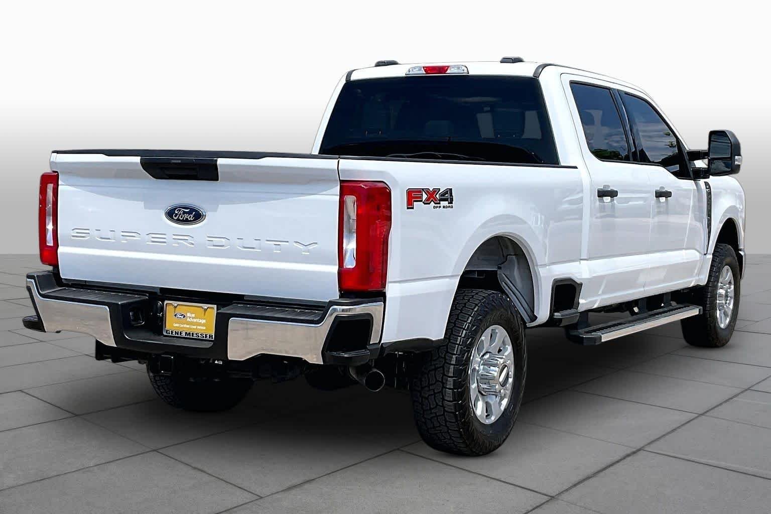 Used 2024 Oxford White Ford XLT image 13