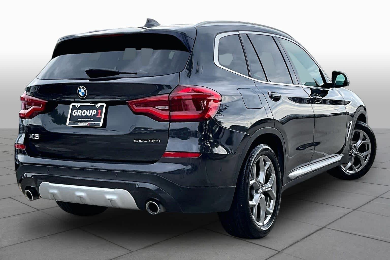 Used 2020 Dark Graphite Metallic BMW sDrive30i image 13